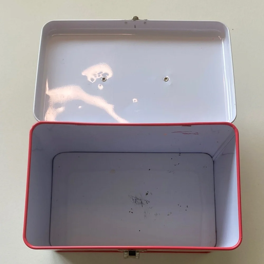 HELLO KITTY TIN METAL MINI-LUNCH BOX CARRYING CASE Vintage